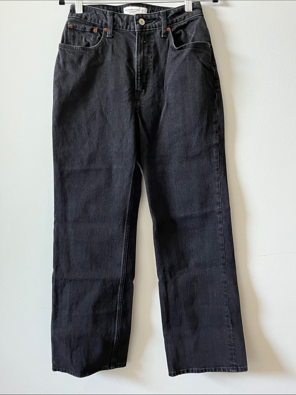 Abercrombie and Fitch the 90’s relaxed fit high rise curve love in black